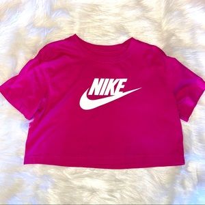 hot pink nike crop top